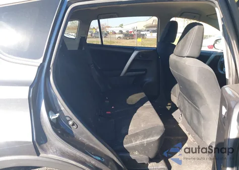 2016 Toyota Rav4 Le z USA, uszkodzony, nr VIN JTMZFREV8GD081377